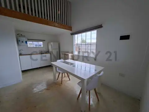 Casa estilo loft con pileta - Altos de piñero - Permuta