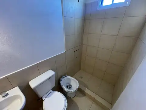 Castelar Norte Dúplex 2 ambientes con terraza en condominio