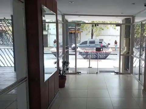 Departamento en Alquiler en Colegiales, $ 610.000