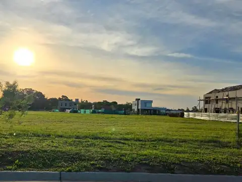 Terreno interno en venta en el Village Plaza, Bella Vista