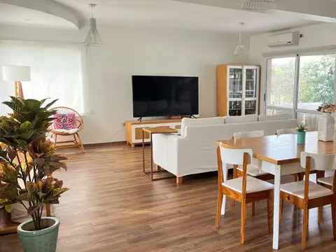 Casa en Venta en Haras Santa María, USD 350.000