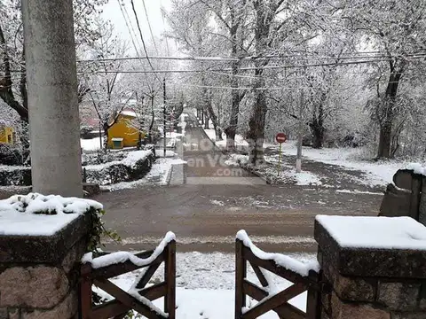 HOSTERÍA EN VENTA EN VILLA ICHO CRUZ, A KM DE CARLOS PAZ, CÓRDOBA