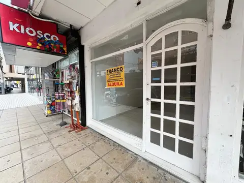 Local en Alquiler Via Pública