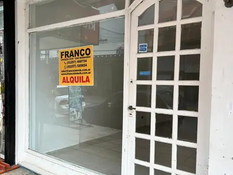 Local en Alquiler Via Pública