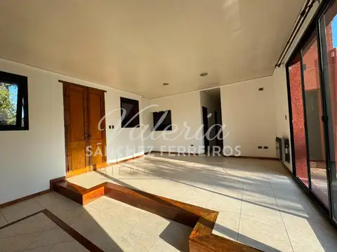 Casa 4 ambientes con 4 baños