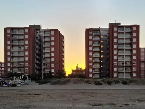 Avenida Costanera 100, Piso 4