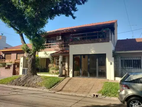 Venta Casa MULTIFAMILIAR - Villa Adelina