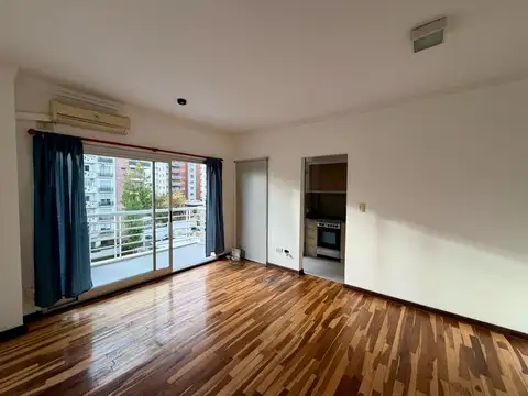 Departamento dos ambientes con cochera en venta - Quilmes