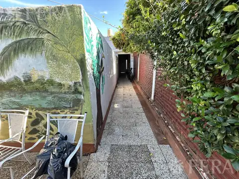 Depto Tipo Casa en Venta en Villa Dominico, USD 80.000