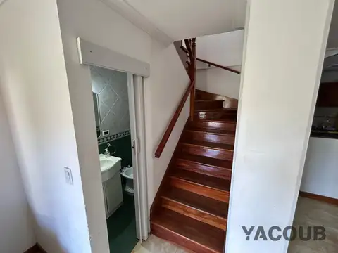 Casas en alquiler temporario - 4 Dormitorios 2 Baños - Mar del Plata