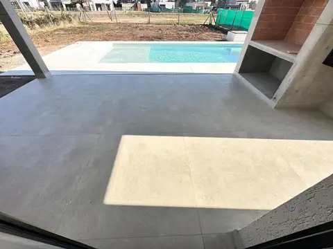 Casa en Venta en Pilar Del Este - Santa Elisa, USD 235.000