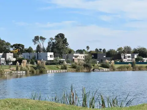 Terreno en Venta 35  mts Fondo