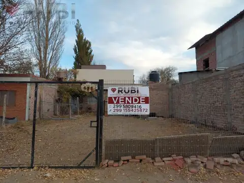 Oportunidad en Plottier: Casa + Departamento