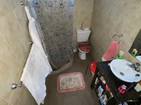 Depto Tipo Casa 2 ambientes con 1 baño