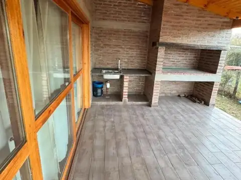 Casa 3 ambientes con 1 baño