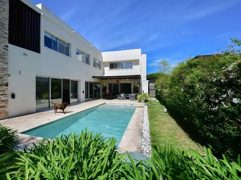 Calle 504 esquina 137 4100