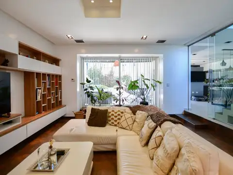 Casa en Venta en Jose Hernandez, USD 370.000