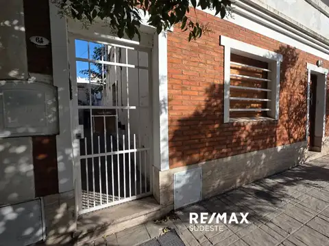 VENTA PH CASANOVA 64.3 DORMITORIOS, 2 BAÑOS, PATIO