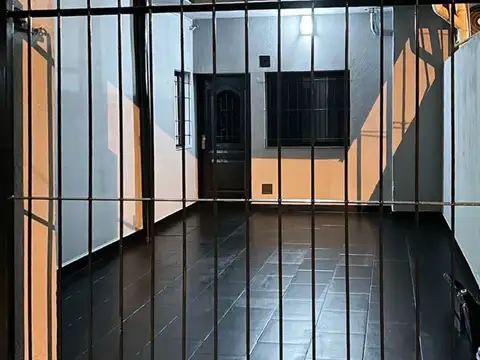 Departamento en Alquiler con 2 cocheras