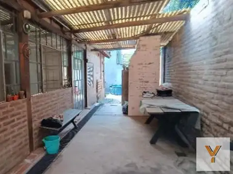 Casa 4 ambientes con 6 baños