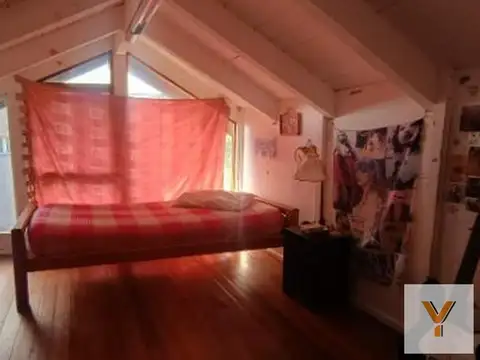 Casa en venta - 3 Dormitorios 6 Baños - Mendiolaza
