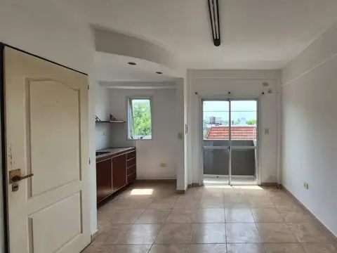 ALQUILER DEPARTAMENTO  SEMIPISO 1 DORM.  - 30 e/55 y 56, LA PLATA