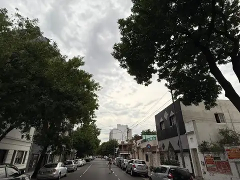 Avenida Lacarra 200