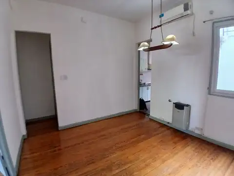 Depto Tipo Casa en Alquiler en Villa Ortuzar, $ 850.000