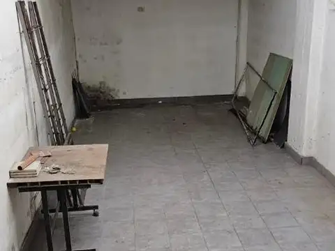 Local en Venta 40 años