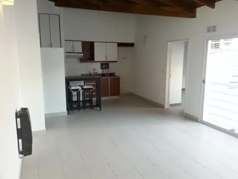 Leopardi 400, Piso 2