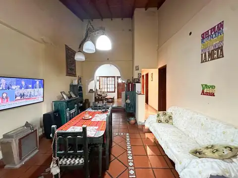 CASA 3 AMBIENTES - PARQUE SAN MARTIN