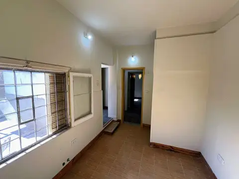 PH 3 AMBIENTES VENTA MUY BUENA UBICACION LLAVALLOL