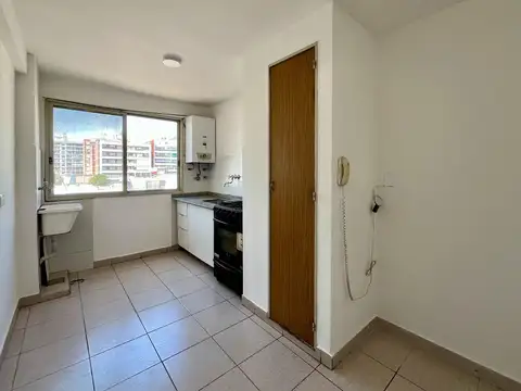 Departamento de dos dormitorios con balcón en alquiler