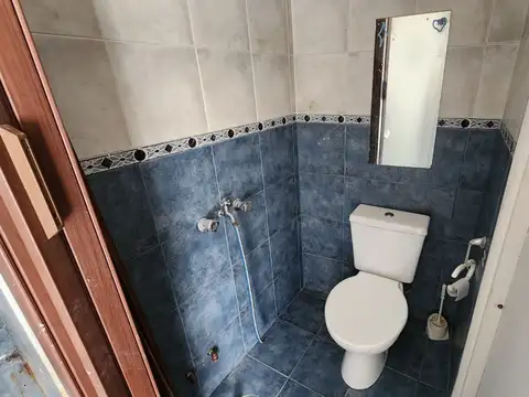 Local en Alquiler en Monte Castro, $ 1.100.000