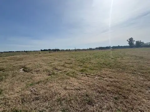 Terreno en Venta en Los Pinares Country Club, USD 20.000
