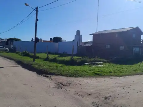 Isla Traverse y Cerro Tronado