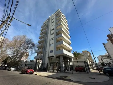 VENTA DUPLEX  3 AMB CON ESCRITORIO Y BALCON ATERRAZADO