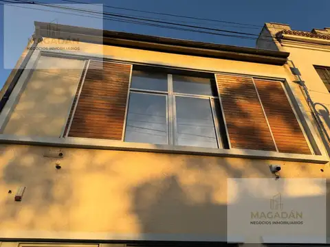 VENTA-Ph de 5 ambientes    depto de 2 amb -Villa Sarmiento - ACEPTA PERMUTA