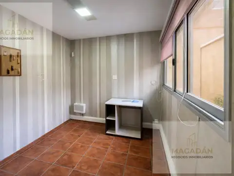 VENTA-Ph de 5 ambientes    depto de 2 amb -Villa Sarmiento - ACEPTA PERMUTA