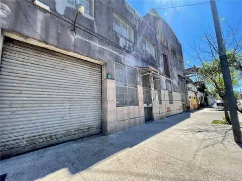 Galpon en Venta en Mataderos, USD 650.000