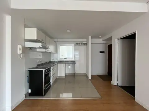 Departamento en Alquiler con 1 cochera