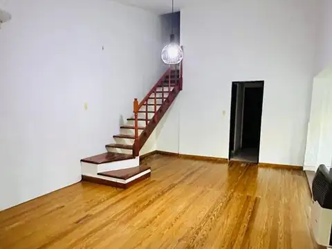 Casa 3 ambientes con 2 baños