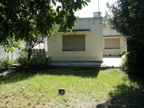 Casa en Venta en Quilmes Oeste, USD 110.000