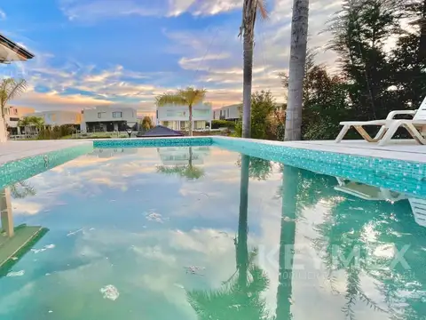 Casa en alquiler en barrio cerrado El Yacht, 4 habitaciones, amarra al agua