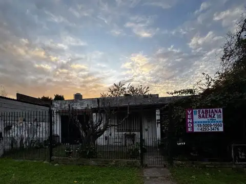 Casa 3 ambientes con 1 baño