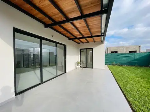 Casa en Venta al Este