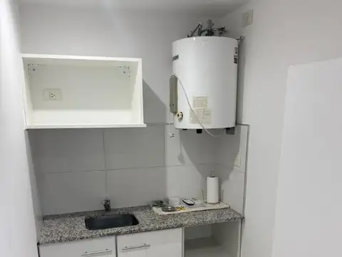 Oficina en Alquiler al Este