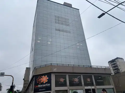 ESPECTACULAR OFICINA 95 M2 LISTA P/ OCUPAR EN EDIF. PREMIUM