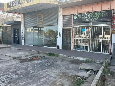 Local en Venta en Bernal Oeste, USD 210.000