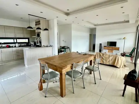 CASA EN VENTA BARRIO PRIVADO LA MAGDALENA(GREEN) CANNING CON PILETA